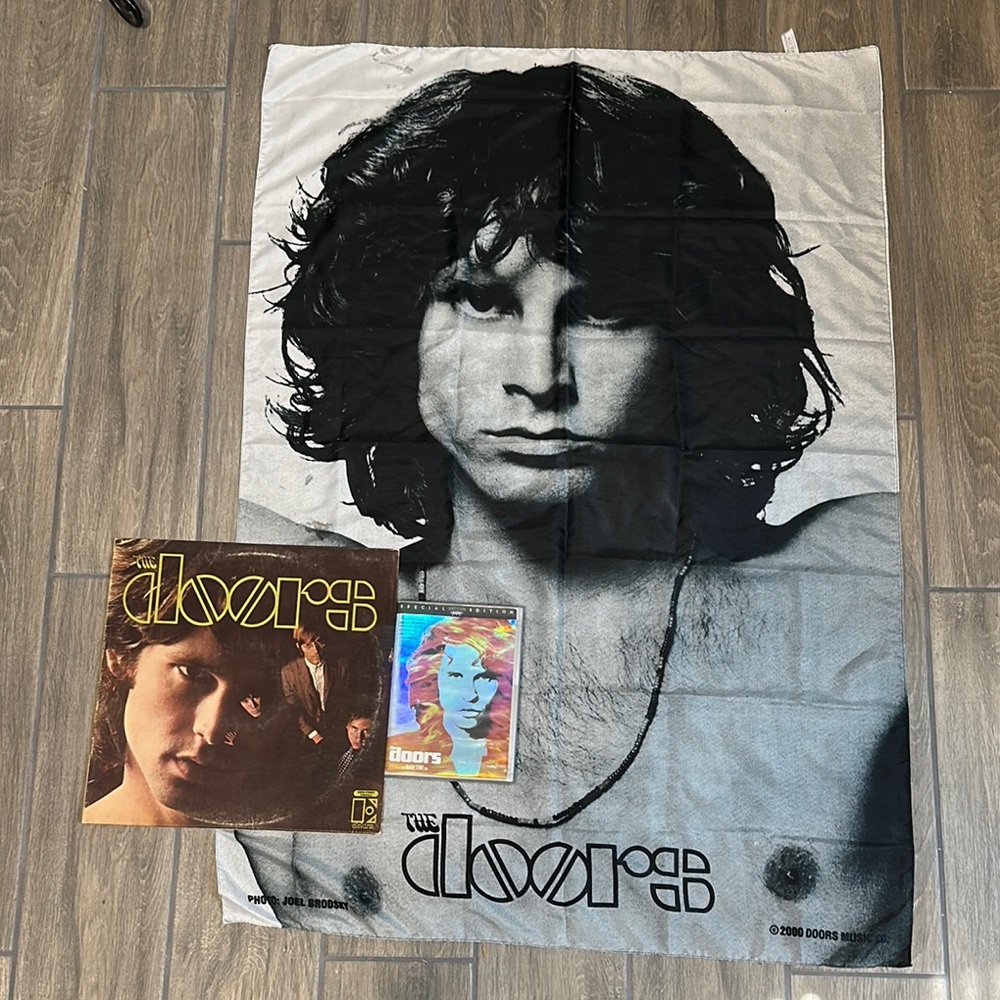 The Doors Vinyl #1, scarf & DVD Set.